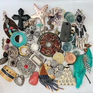 Jewelry Pendants Craft Lot